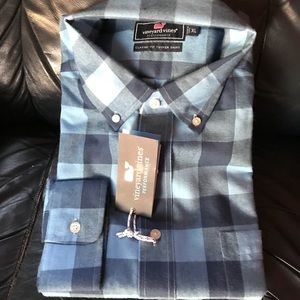Never worn Vineyard Vines 2015 flannel. Great deal